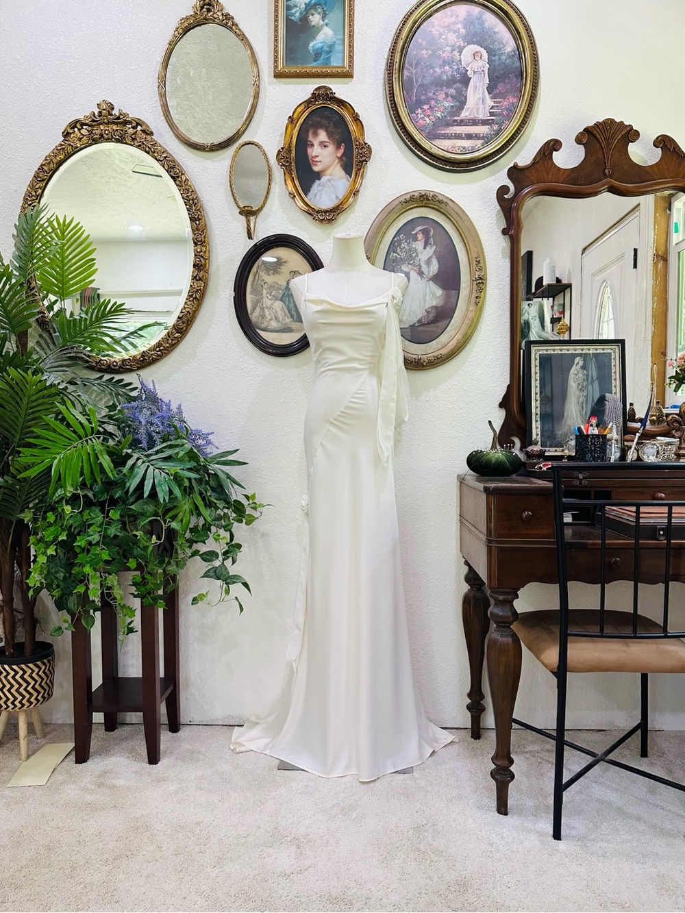 Elegant Ivory Satin Column Dress